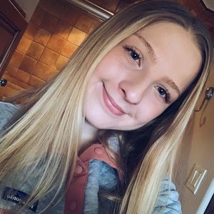 Meet your Posher, Mirabelle